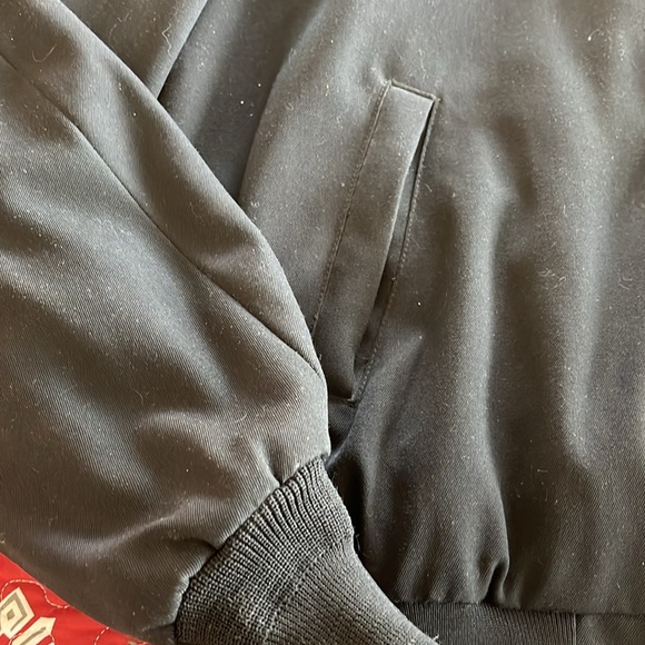 Men’s Army issued Class B jacket. Banded cuffs and waist. Size medium. - Picture 6 of 9